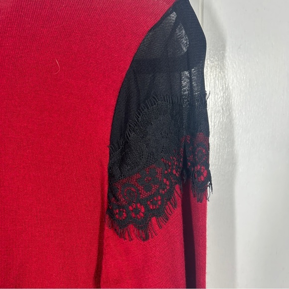 August Silk Red Eyelash Lace Collar Cardigan Medium - Picture 4 of 7